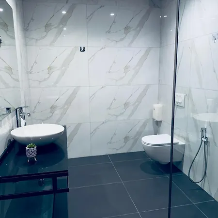 Olive Hotel Wlora
