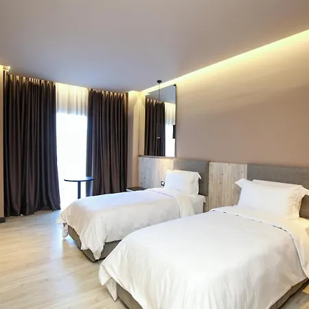 Olive 4* Vlorë